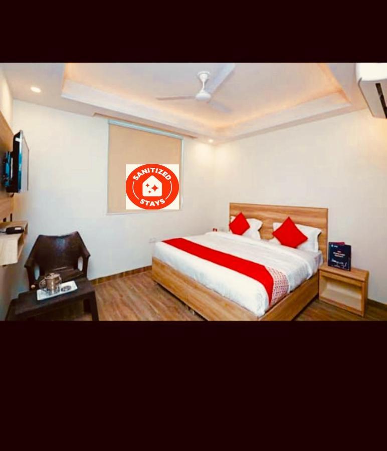 Airport Hotel Golden Bliss Near Delhi Airport ニューデリー エクステリア 写真